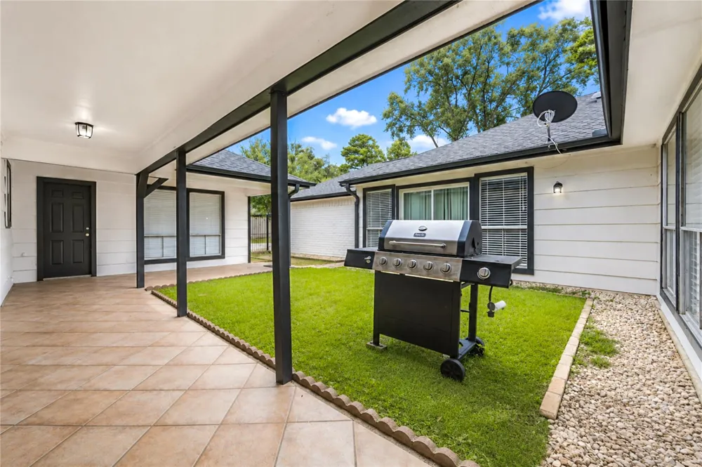 8107 Durklyn Lane Houston, TX 77070