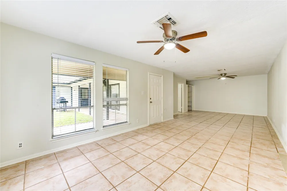 8107 Durklyn Lane Houston, TX 77070