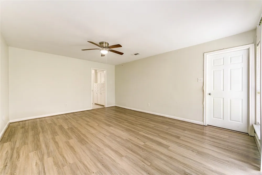 8107 Durklyn Lane Houston, TX 77070