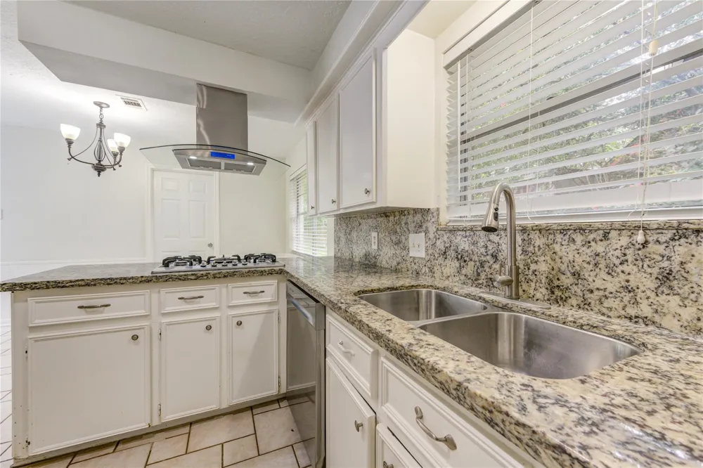 8107 Durklyn Lane Houston, TX 77070