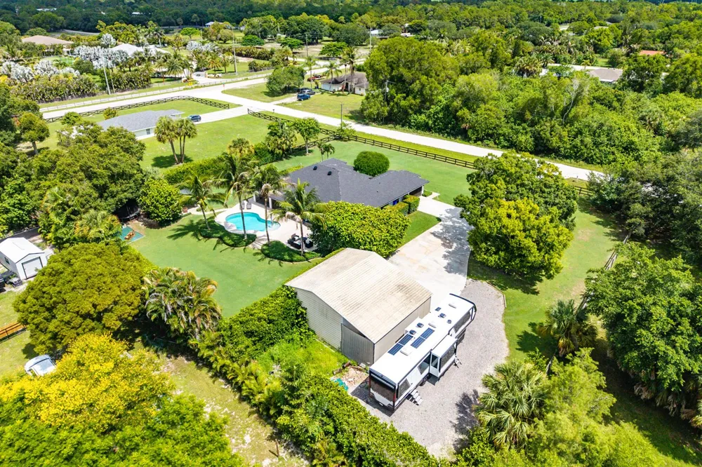 18934 44th Place Loxahatchee, FL 33470