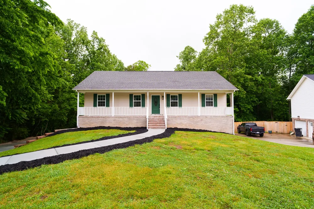 3784 Brookwood Dr Cookeville, TN 38501