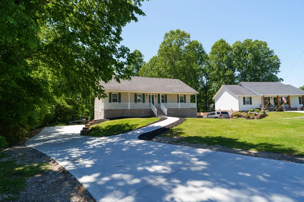 3784 Brookwood Dr Cookeville, TN 38501