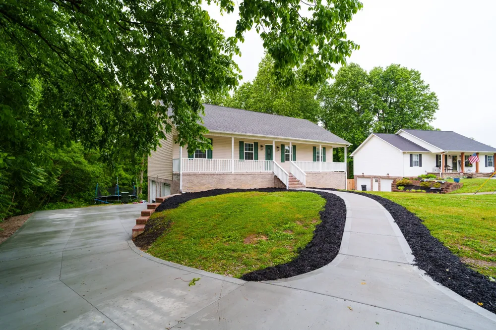3784 Brookwood Dr Cookeville, TN 38501