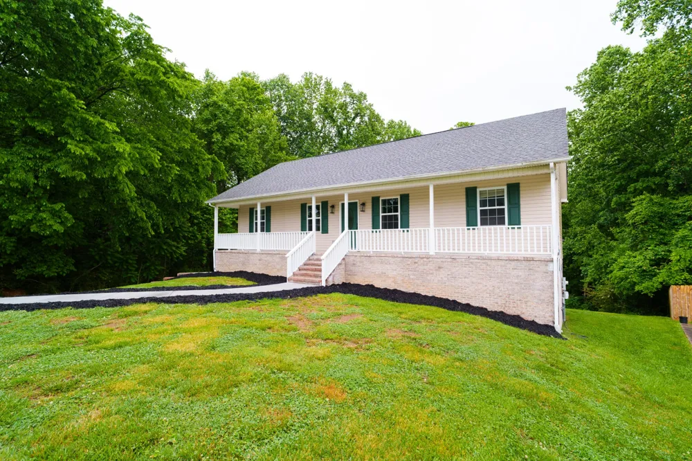 3784 Brookwood Dr Cookeville, TN 38501