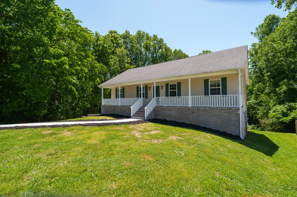 3784 Brookwood Dr Cookeville, TN 38501