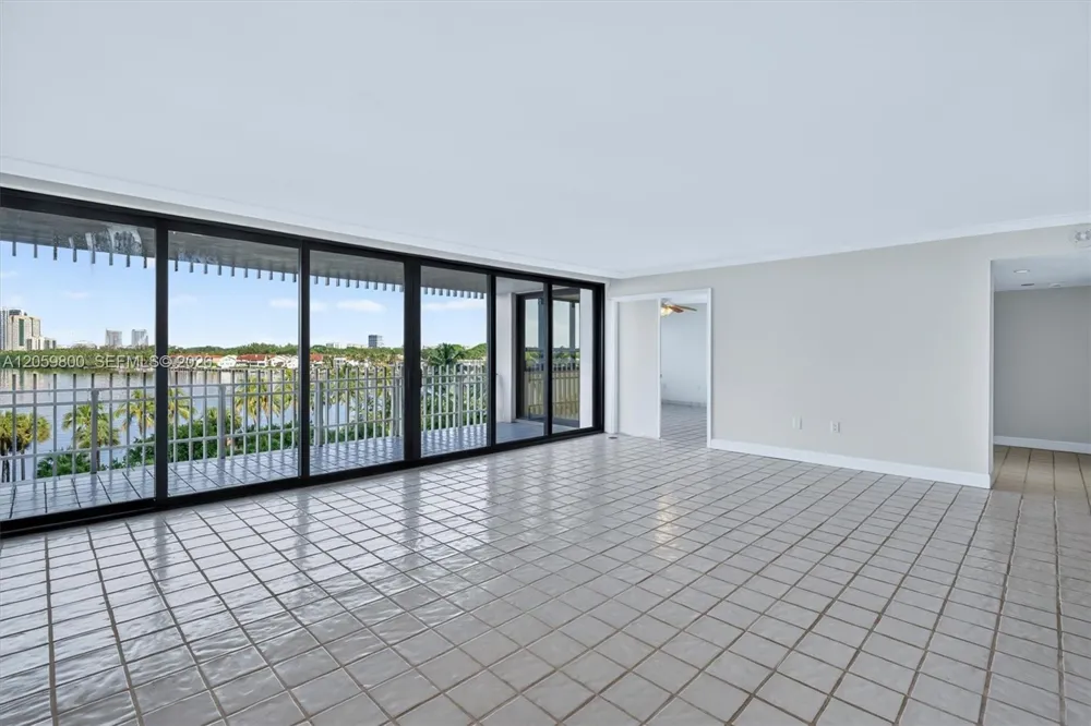 1 Grove Isle #506 Miami, FL 33133