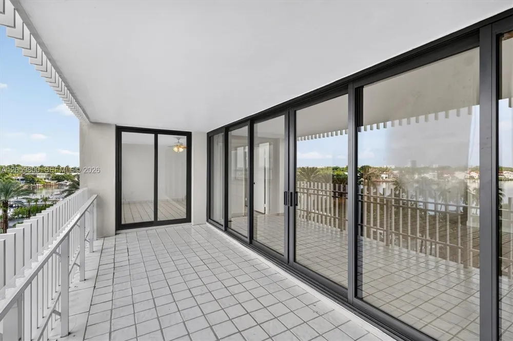 1 Grove Isle #506 Miami, FL 33133