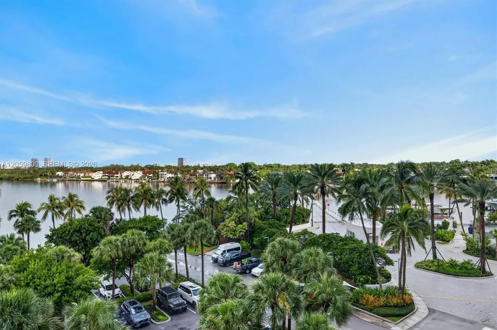 1 Grove Isle #506 Miami, FL 33133