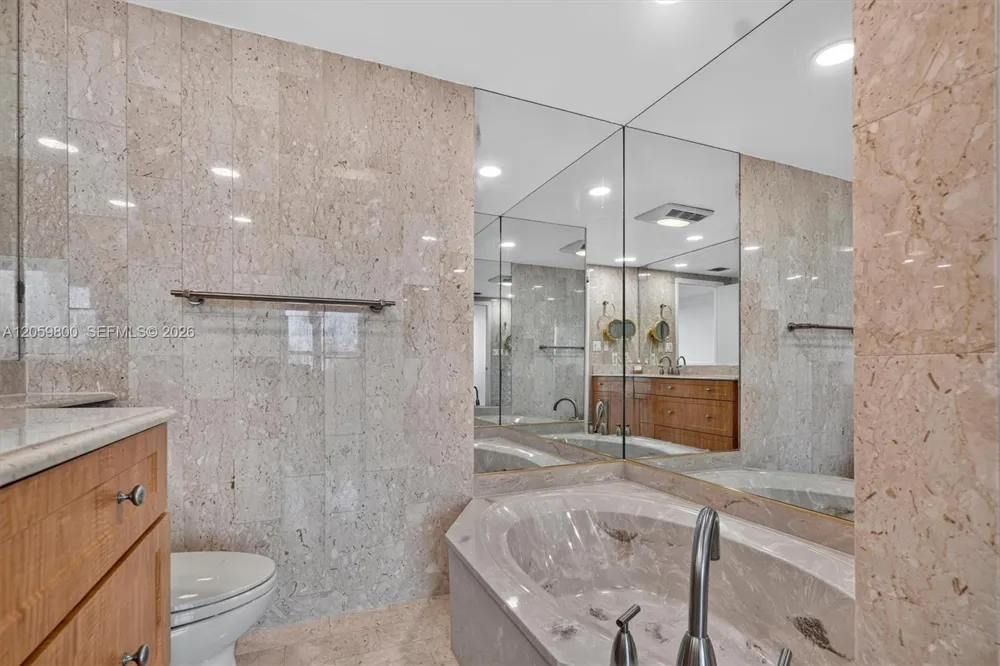 1 Grove Isle #506 Miami, FL 33133