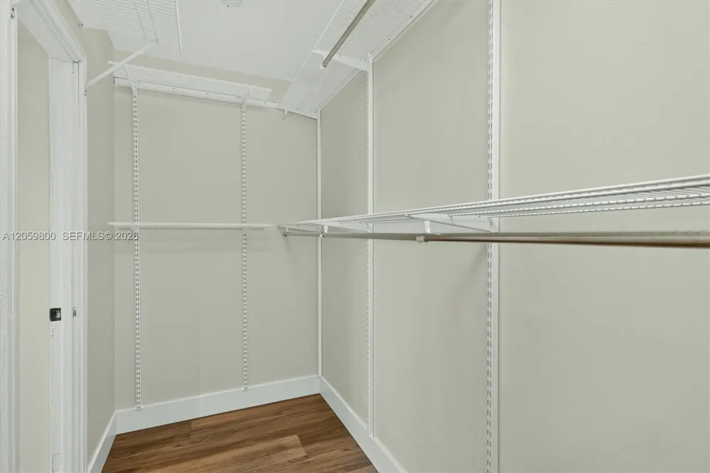 1 Grove Isle #506 Miami, FL 33133