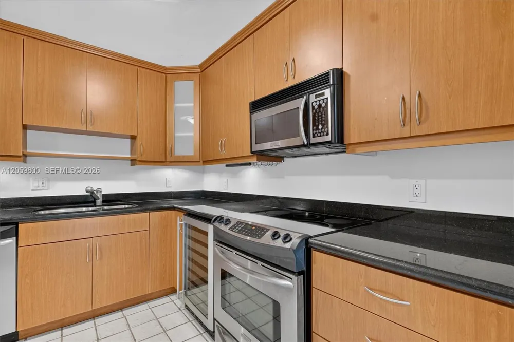 1 Grove Isle #506 Miami, FL 33133