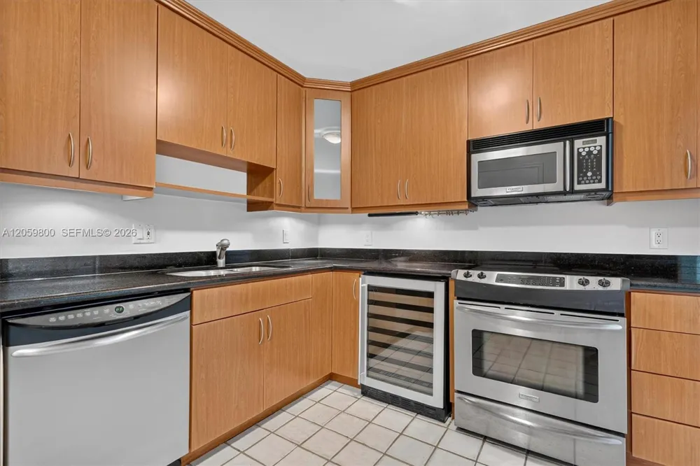 1 Grove Isle #506 Miami, FL 33133