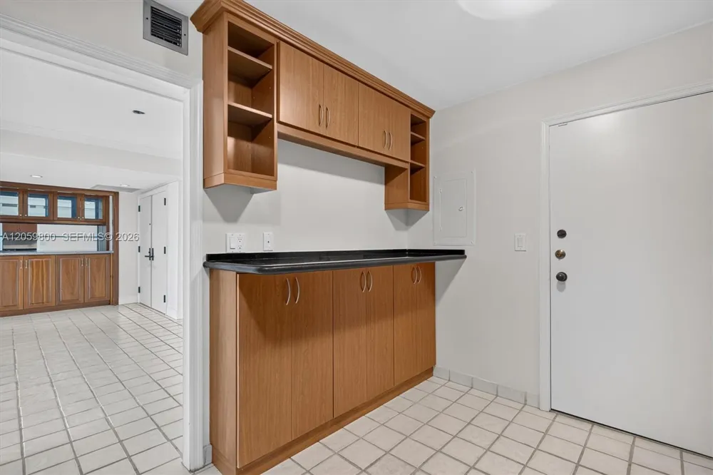 1 Grove Isle #506 Miami, FL 33133