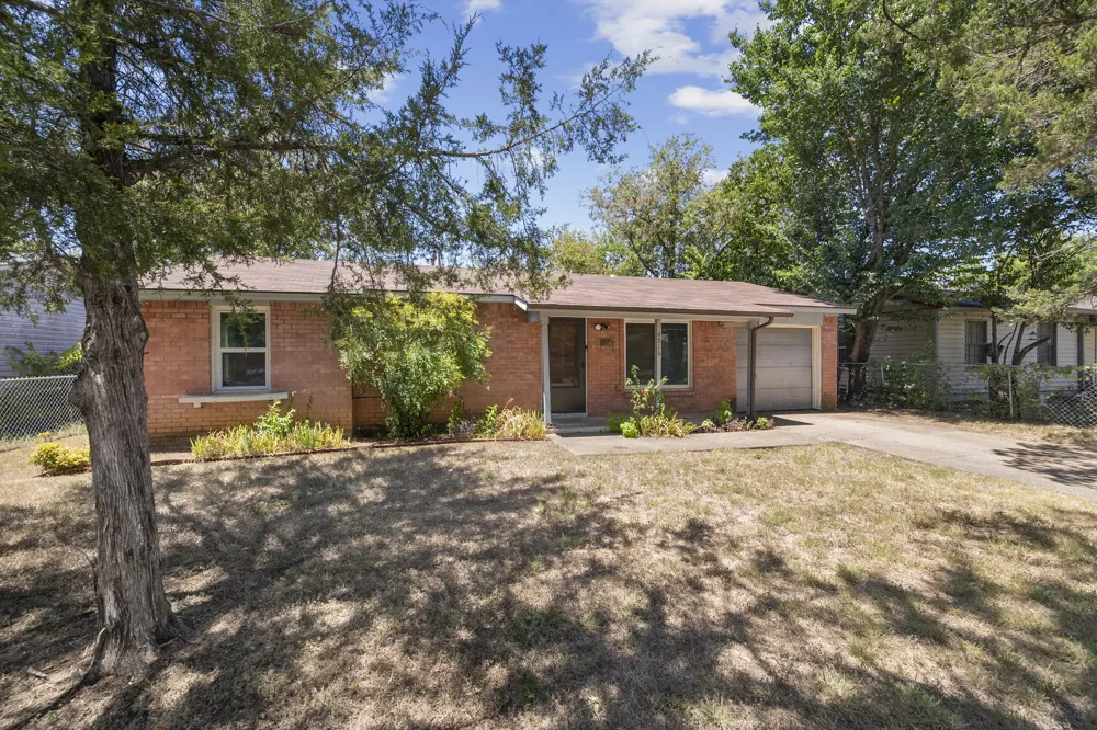 4816 Eastover Avenue Fort Worth, TX 76119