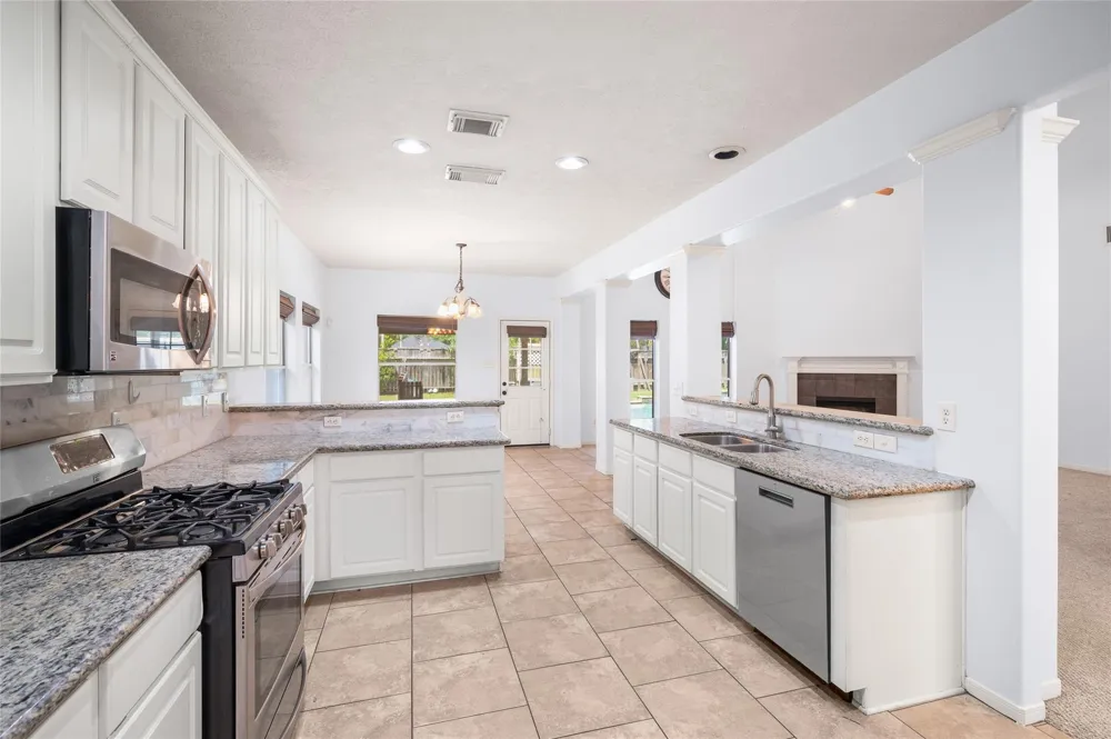 2322 Pine Brook Drive Deer Park, TX 77536