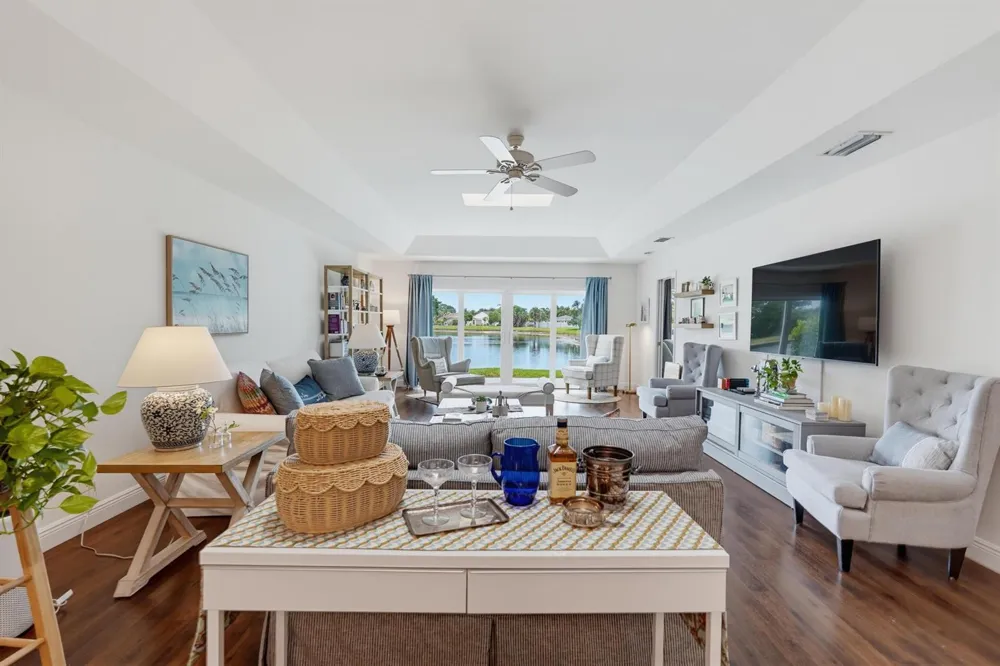 9123 PINE SPRINGS DRIVE Boca Raton, FL 33428