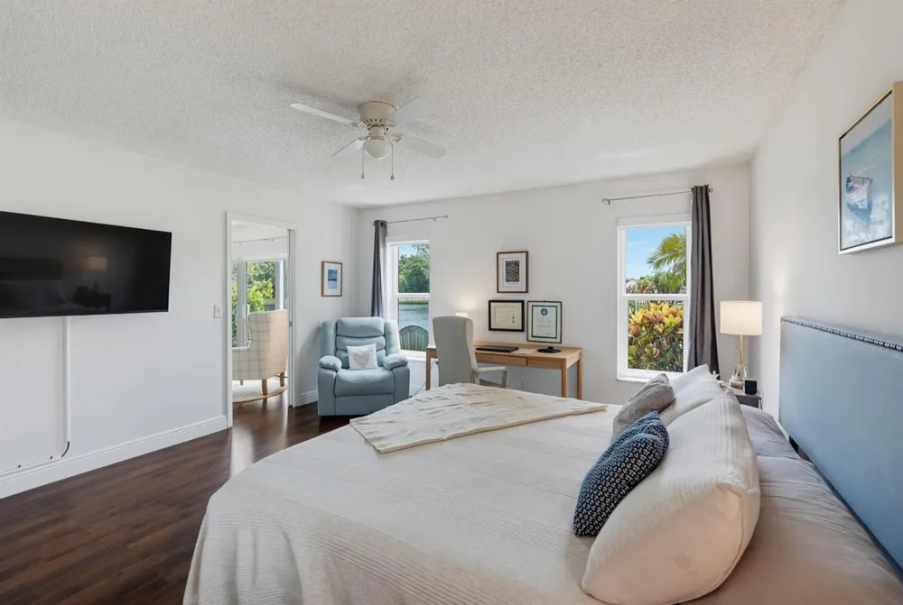 9123 PINE SPRINGS DRIVE Boca Raton, FL 33428