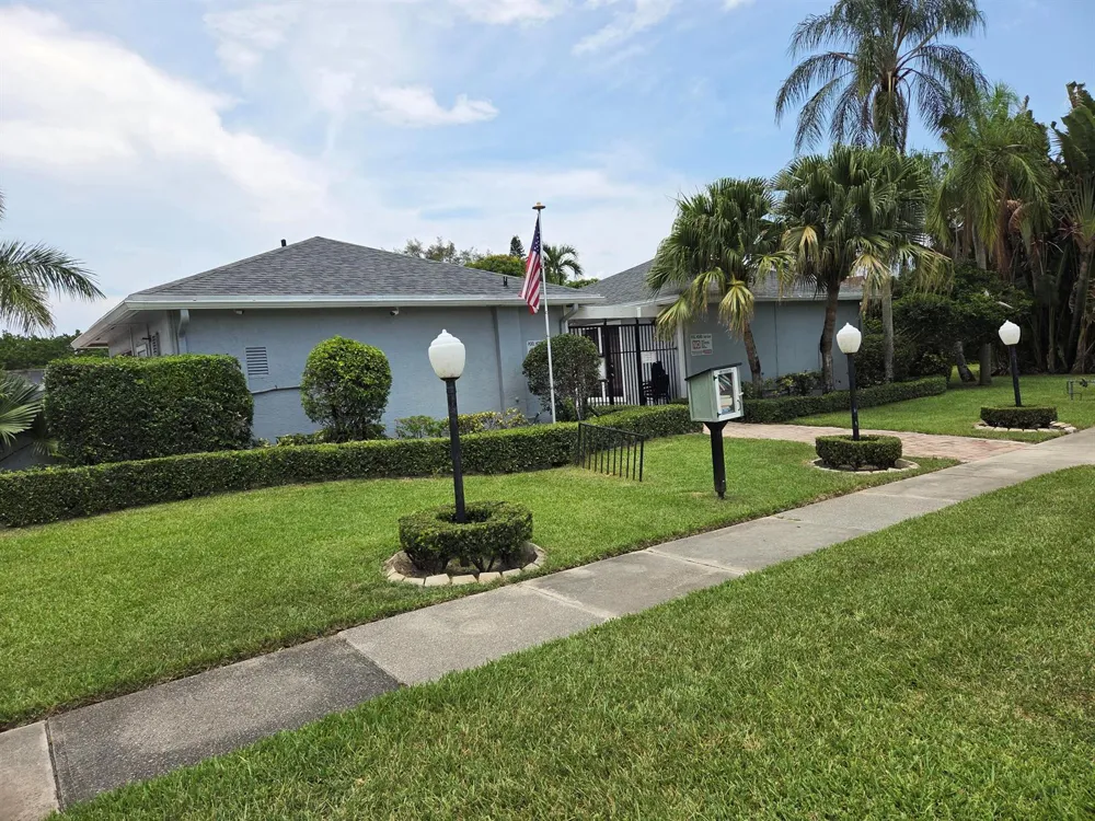 9123 PINE SPRINGS DRIVE Boca Raton, FL 33428