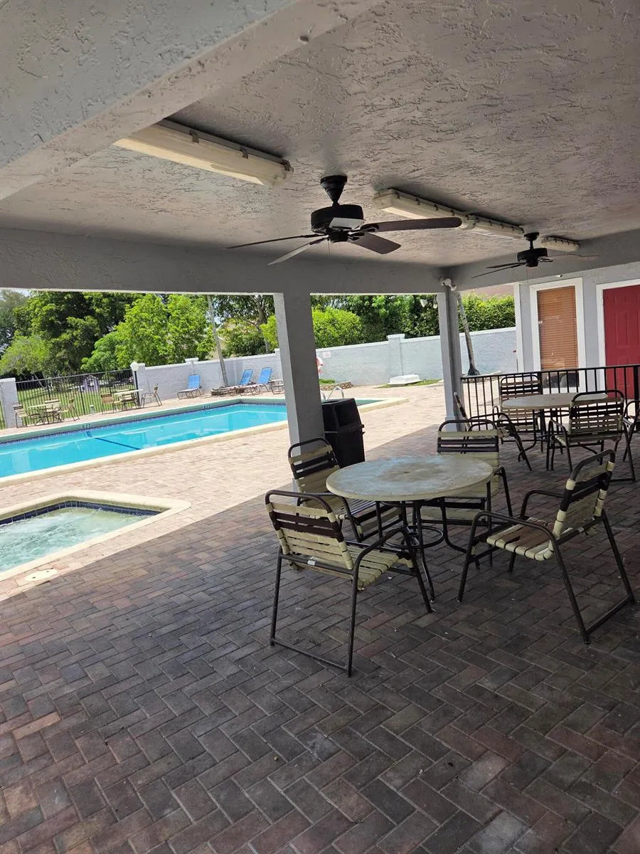 9123 PINE SPRINGS DRIVE Boca Raton, FL 33428