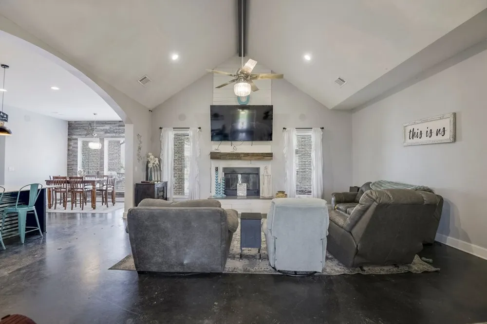 239 Armstrong Road Venus, TX 76084