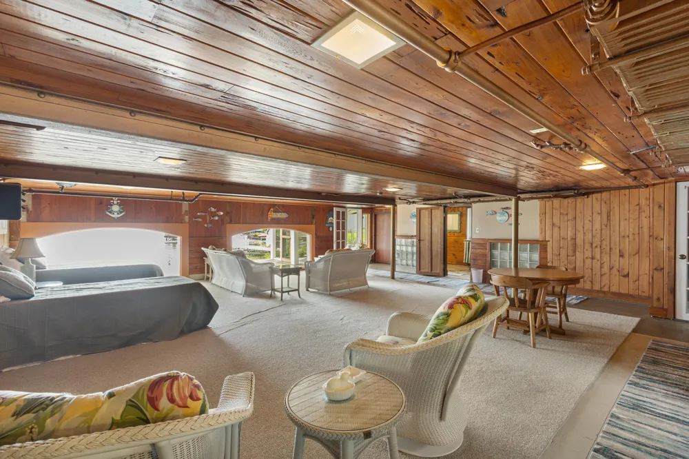 20214 Detente Road White Pigeon, MI 49099