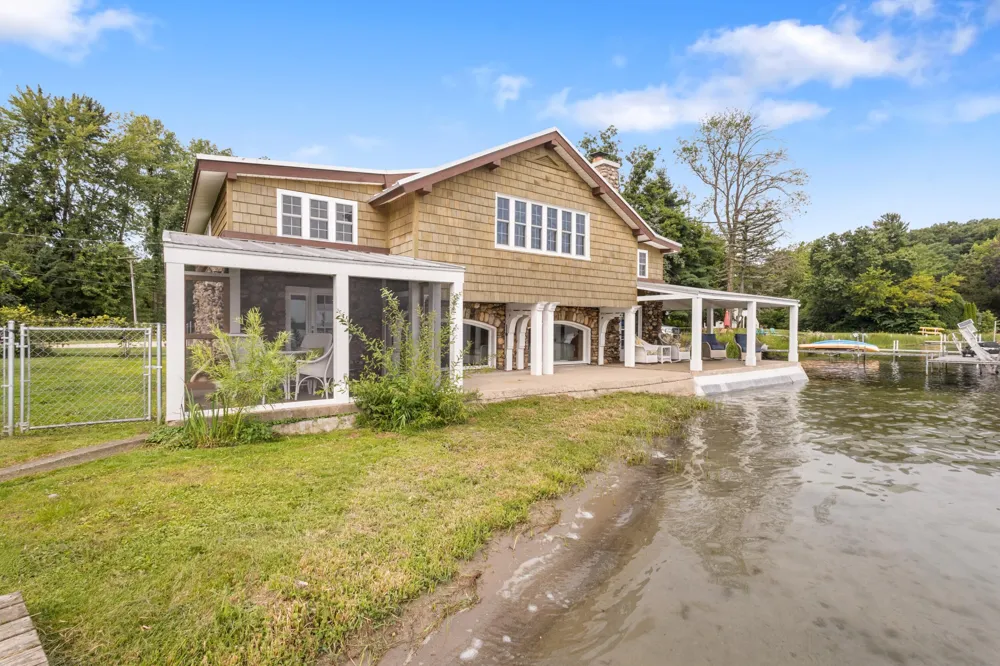 20214 Detente Road White Pigeon, MI 49099