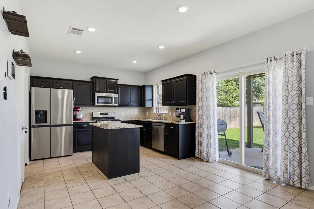 753 Rutherford Drive Crowley, TX 76036