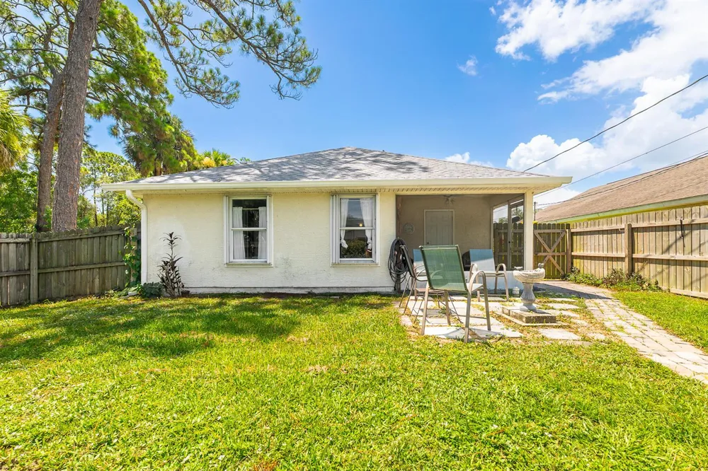 3506 3rd Street Vero Beach, FL 32968