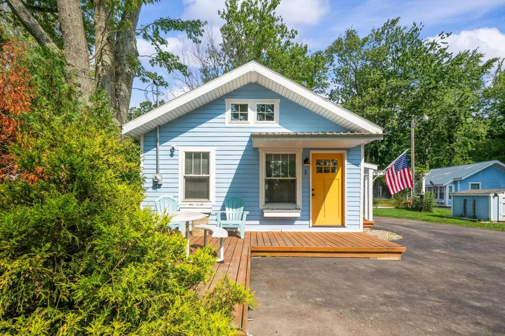 5358 Paw Paw Lake Road Coloma, MI 49038