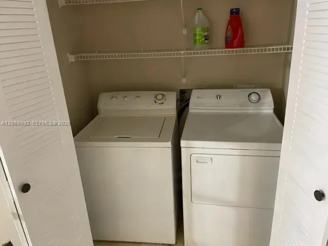 2926 S University Dr #6306 Davie, FL 33328