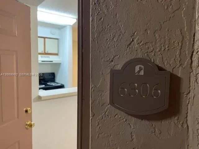 2926 S University Dr #6306 Davie, FL 33328