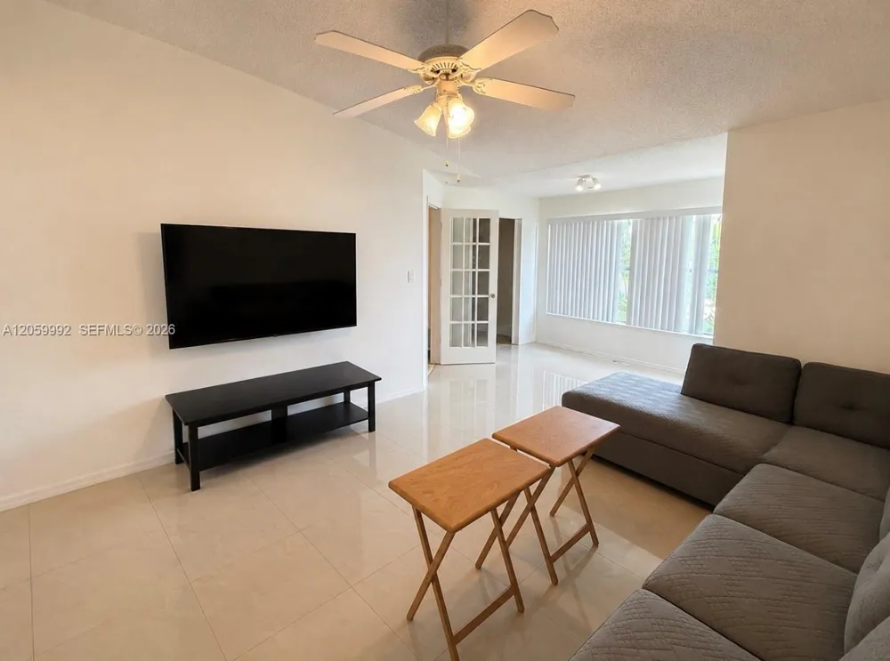 2926 S University Dr #6306 Davie, FL 33328