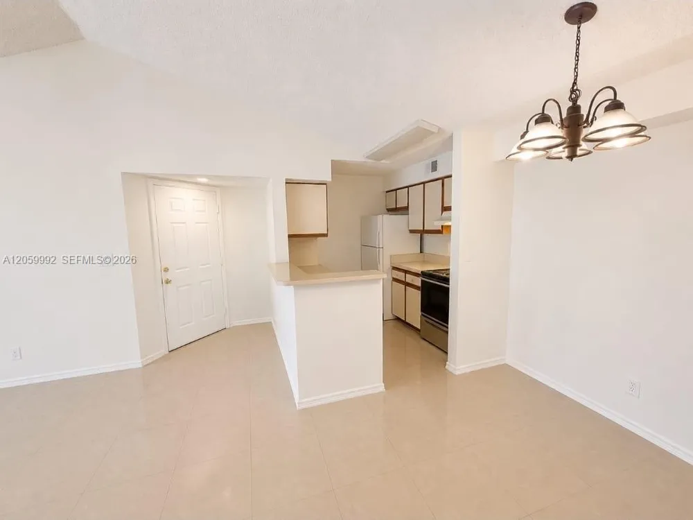 2926 S University Dr #6306 Davie, FL 33328