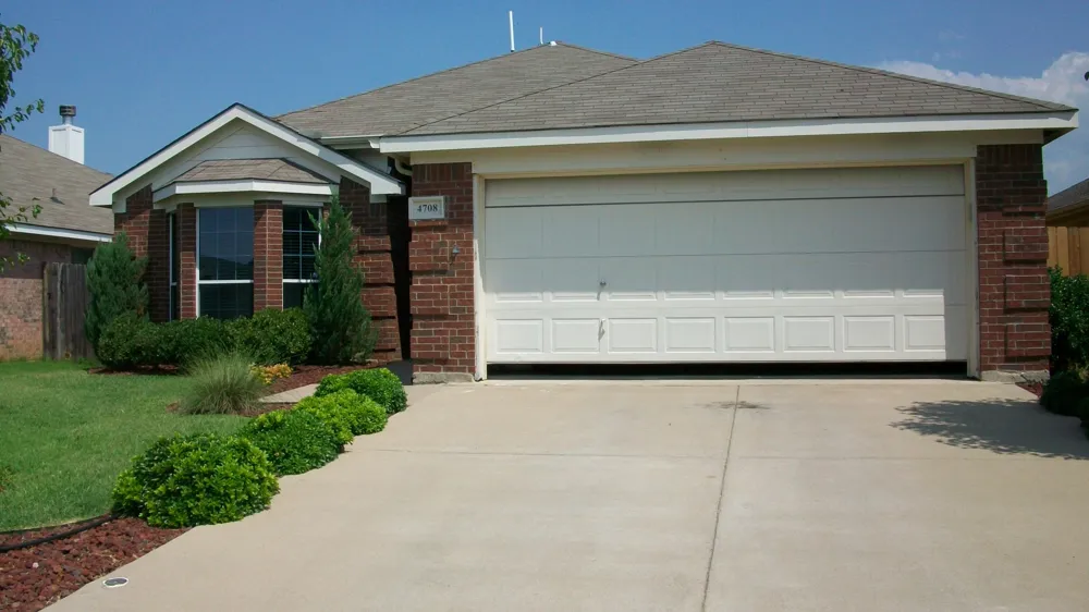 4708 Topaz Lane Granbury, TX 76049