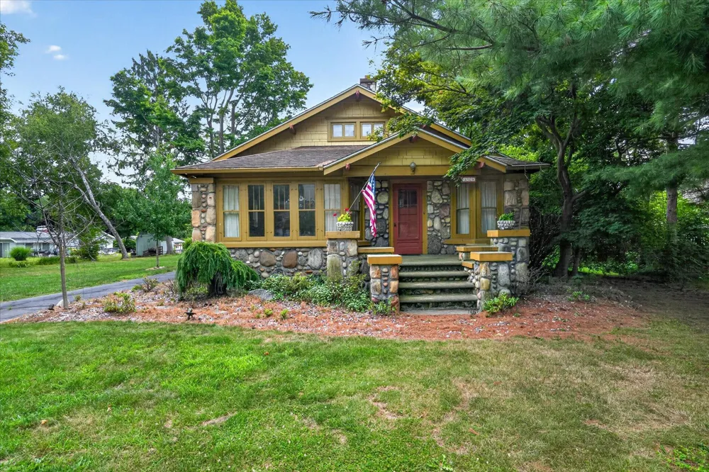 1318 E Michigan Avenue Albion, MI 49224