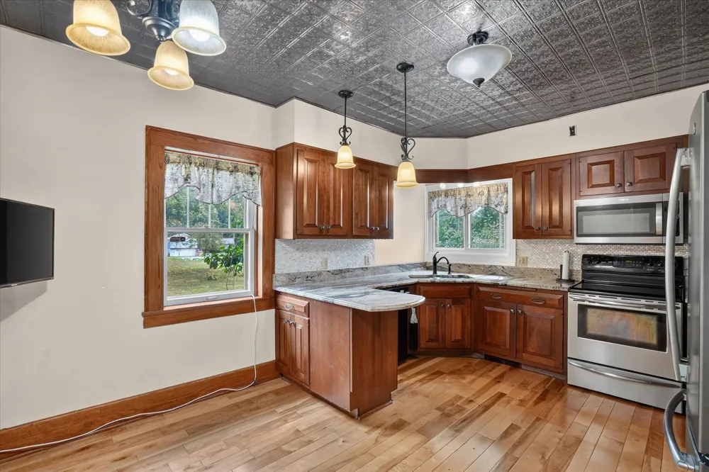 1318 E Michigan Avenue Albion, MI 49224