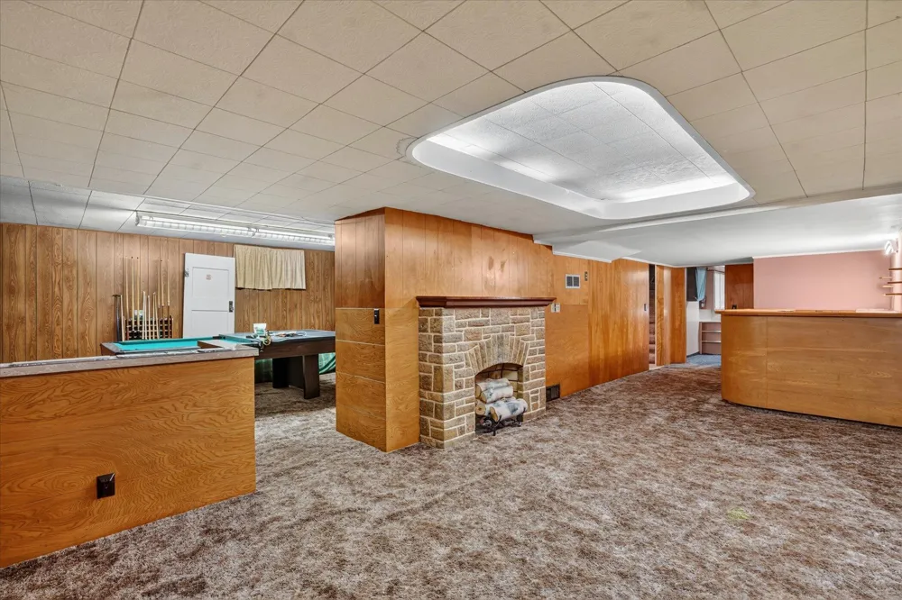 1318 E Michigan Avenue Albion, MI 49224