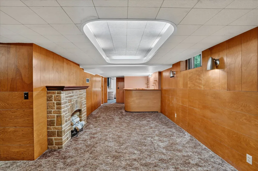 1318 E Michigan Avenue Albion, MI 49224
