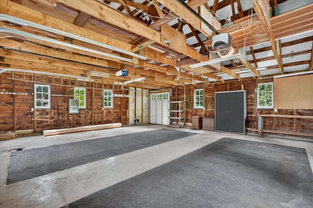1318 E Michigan Avenue Albion, MI 49224