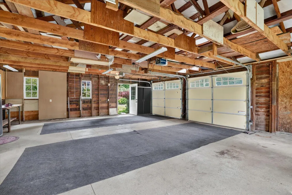 1318 E Michigan Avenue Albion, MI 49224