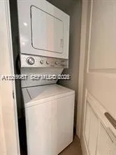 1600 NE 1st Ave #2401 Miami, FL 33132