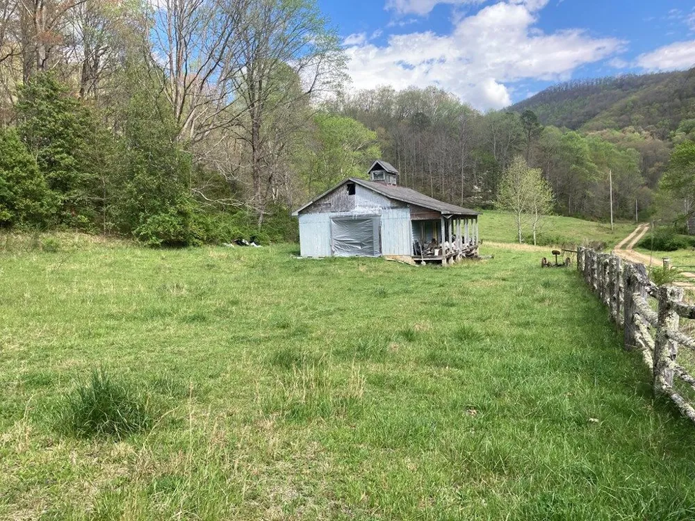 Burningtown Falls Rd Franklin, NC 28734
