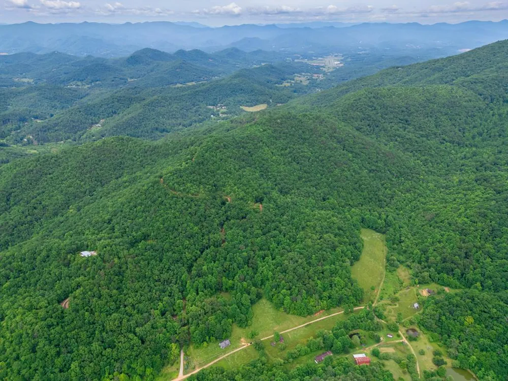 Burningtown Falls Rd Franklin, NC 28734
