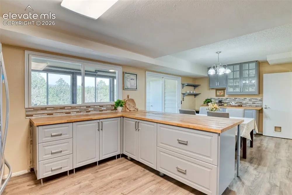 379 Raspberry Lane Monument, CO 80132
