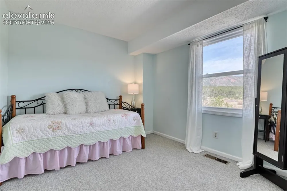 379 Raspberry Lane Monument, CO 80132