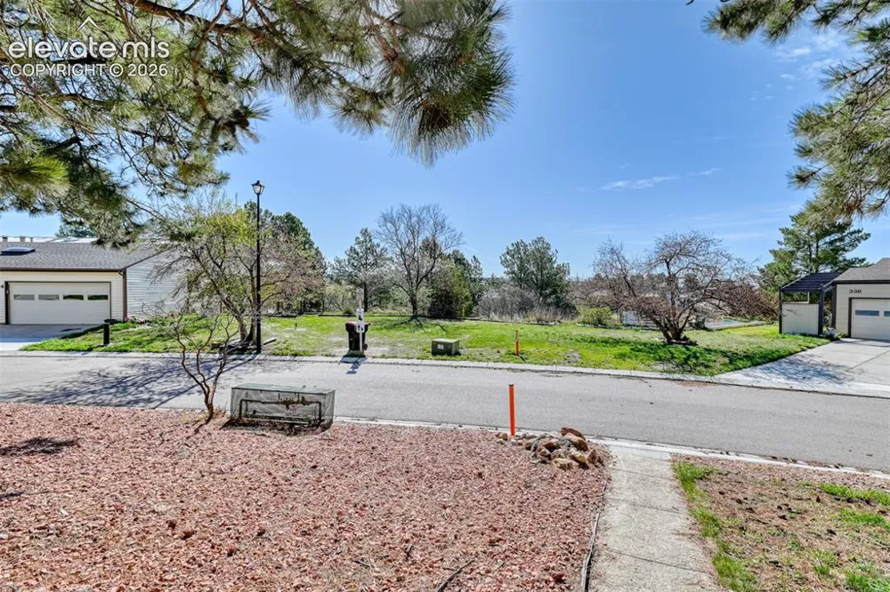 379 Raspberry Lane Monument, CO 80132