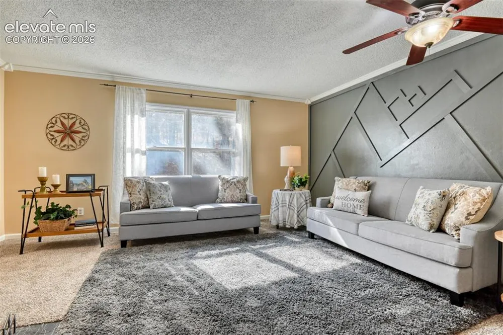 379 Raspberry Lane Monument, CO 80132