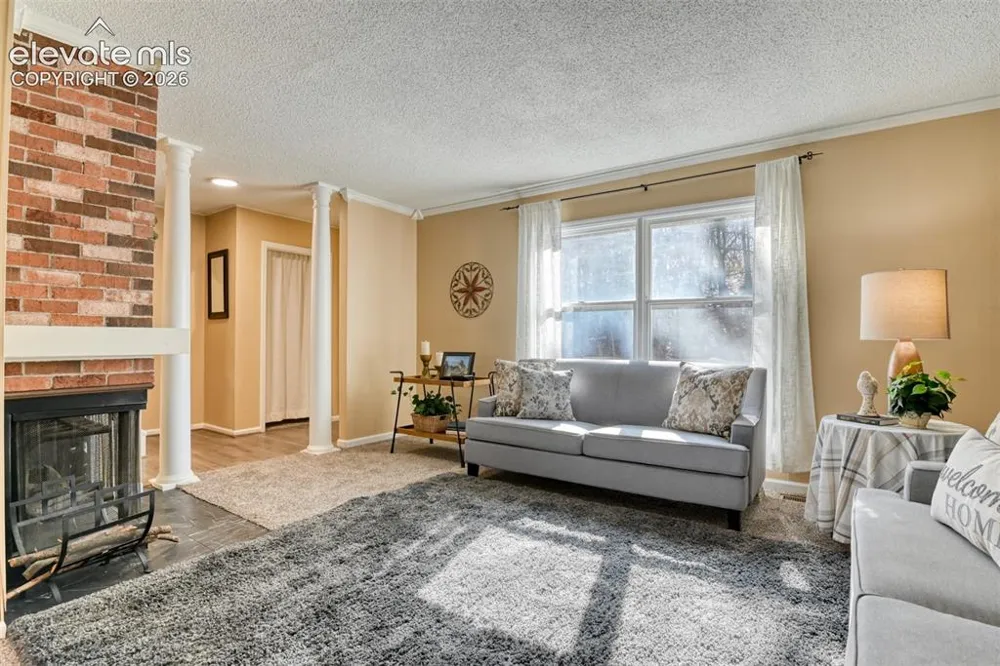 379 Raspberry Lane Monument, CO 80132