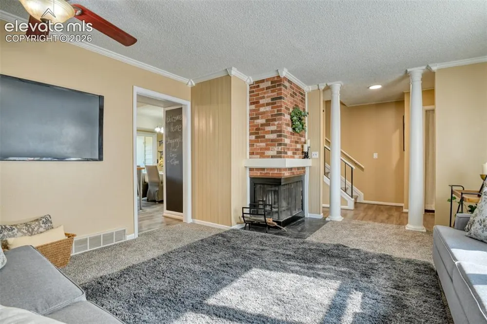 379 Raspberry Lane Monument, CO 80132